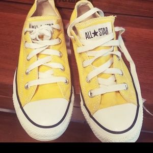 Converse low tops